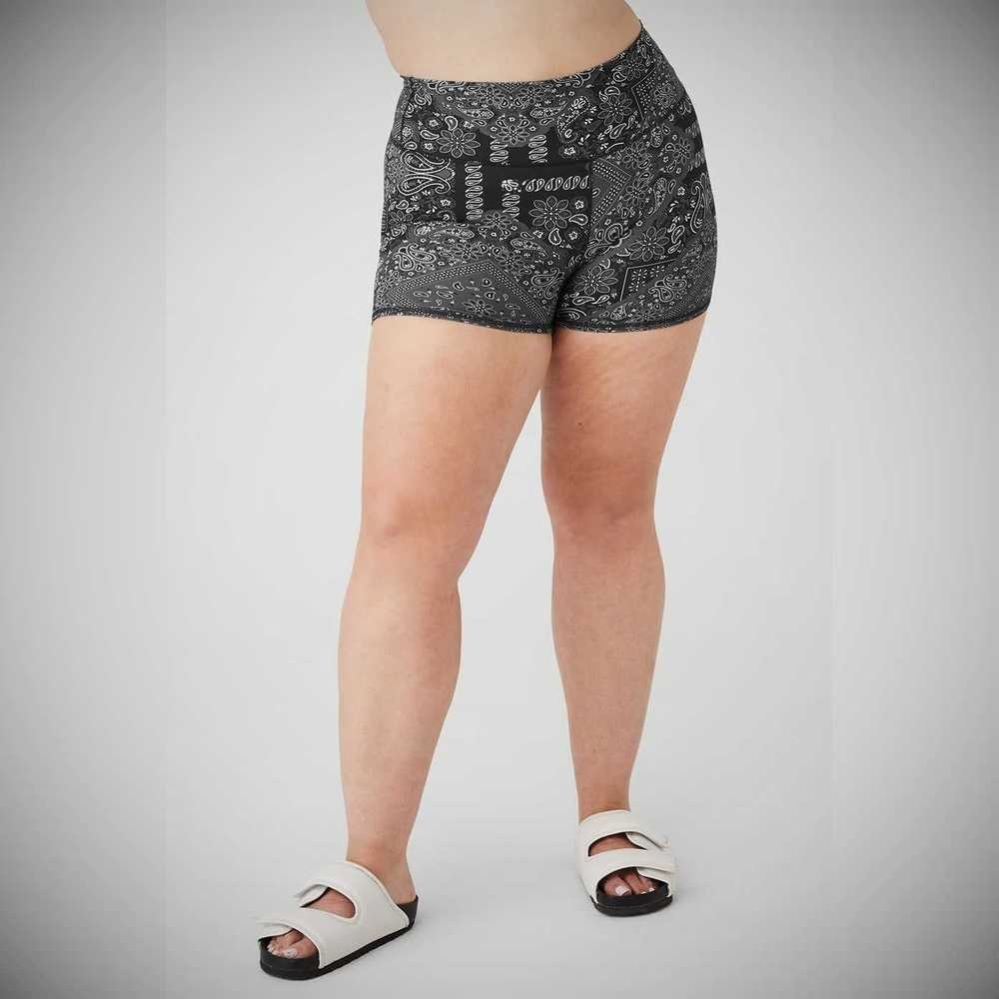 Bermudas Alo Yoga 4