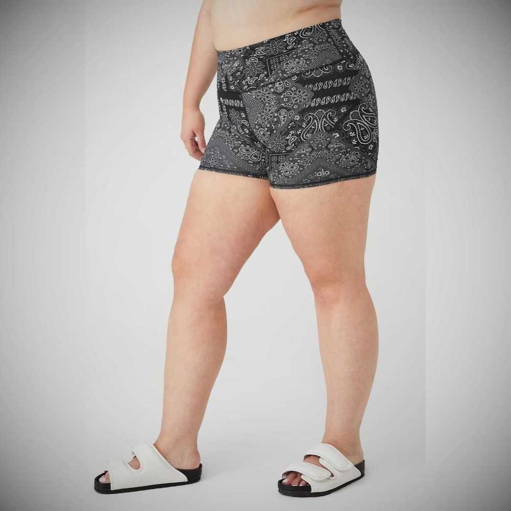 Bermudas Alo Yoga 4