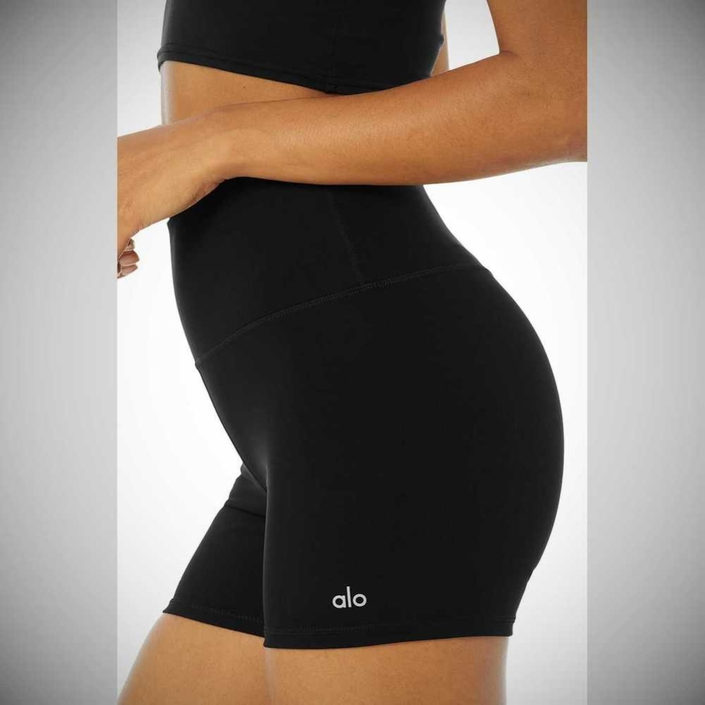 Bermudas Alo Yoga 4