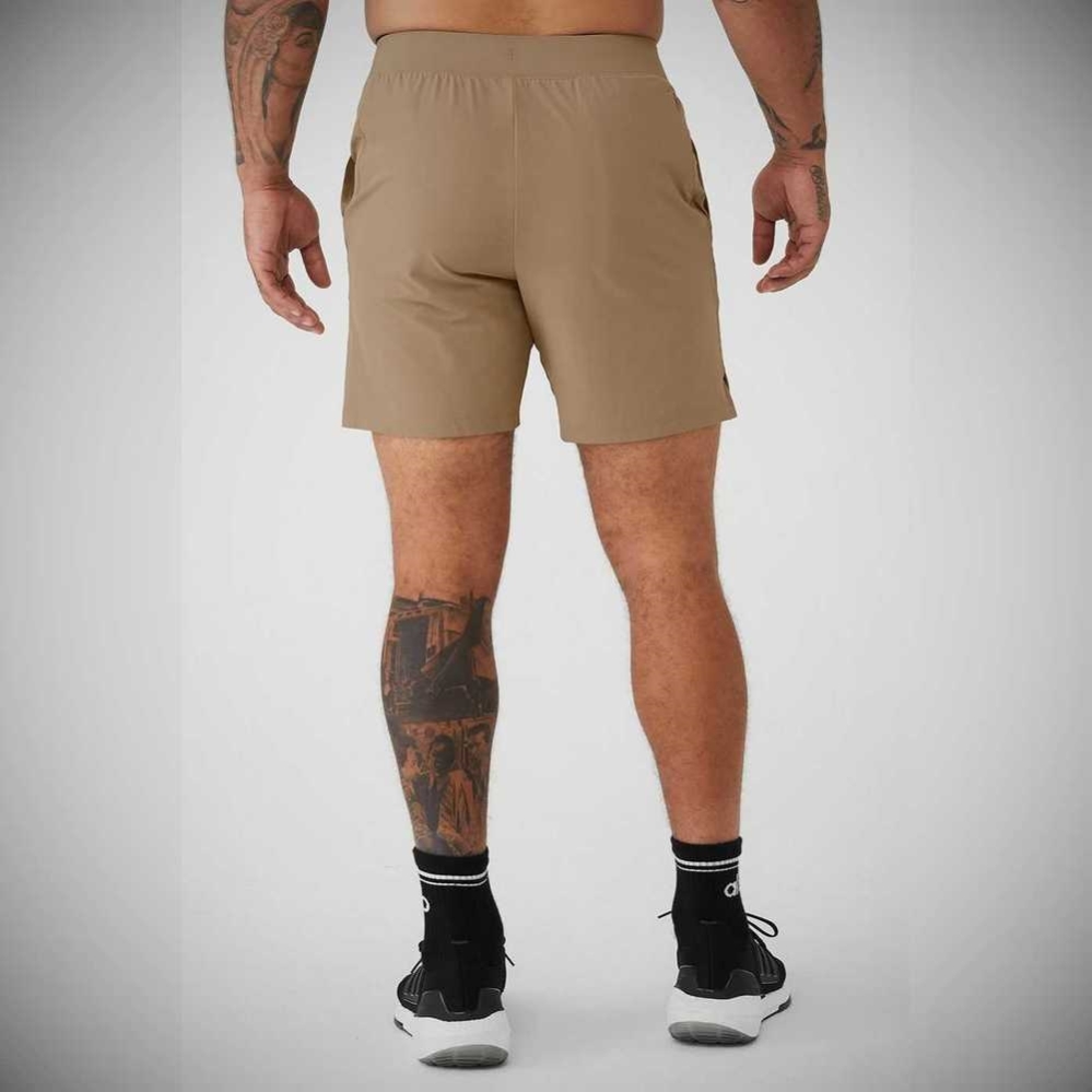 Bermudas Alo Yoga 7'' Repetition Hombre Marrom | MX-69FIJT