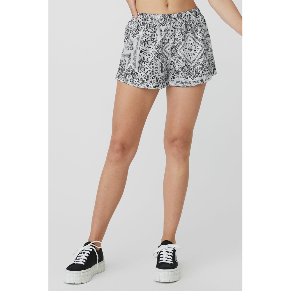 Bermudas Alo Yoga Bandana Stride Mujer Blancos | MX-43MPDE