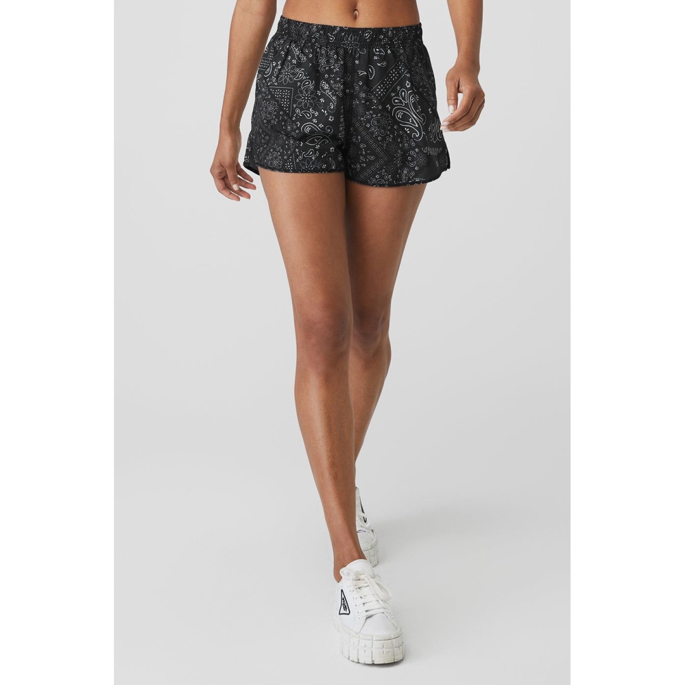 Bermudas Alo Yoga Bandana Stride Mujer Negros | MX-43AJRV