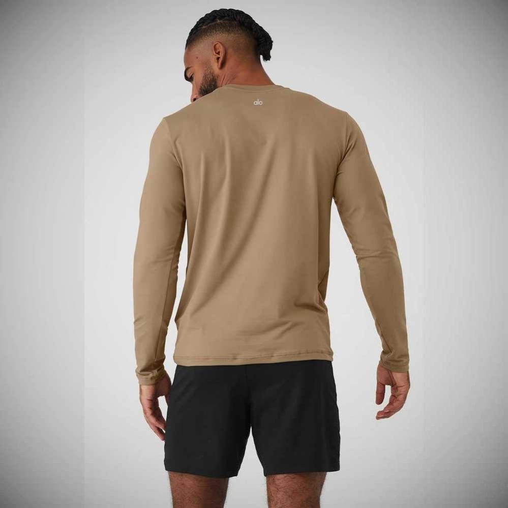 Long Sleeve Alo Yoga Conquer Reform Crewneck Hombre Marrom | MX-01LPUE