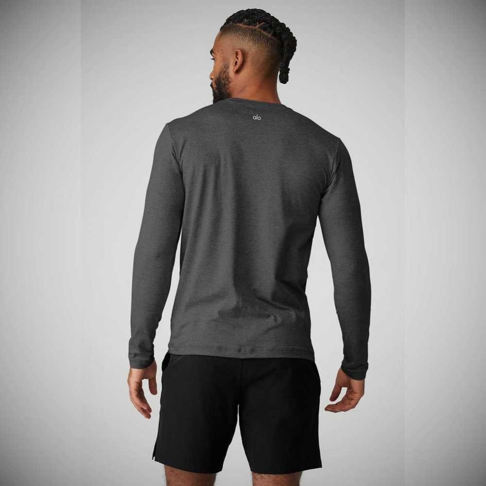 Long Sleeve Alo Yoga Conquer Reform Crewneck Hombre Grises Oscuro | MX-03DYVW